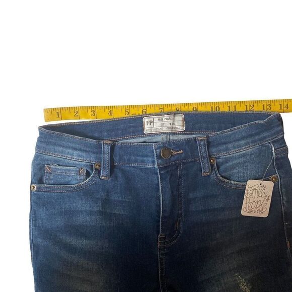 NWT Free People Raw Hem Distressed Jeans Size 2 - Picture 12 of 16